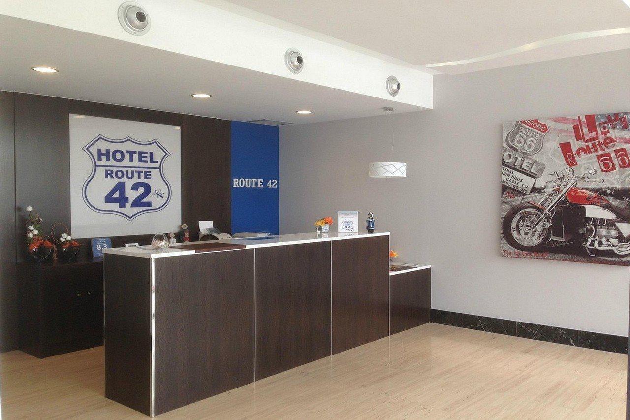 Alda Route 42 Hotel Illescas Exterior foto