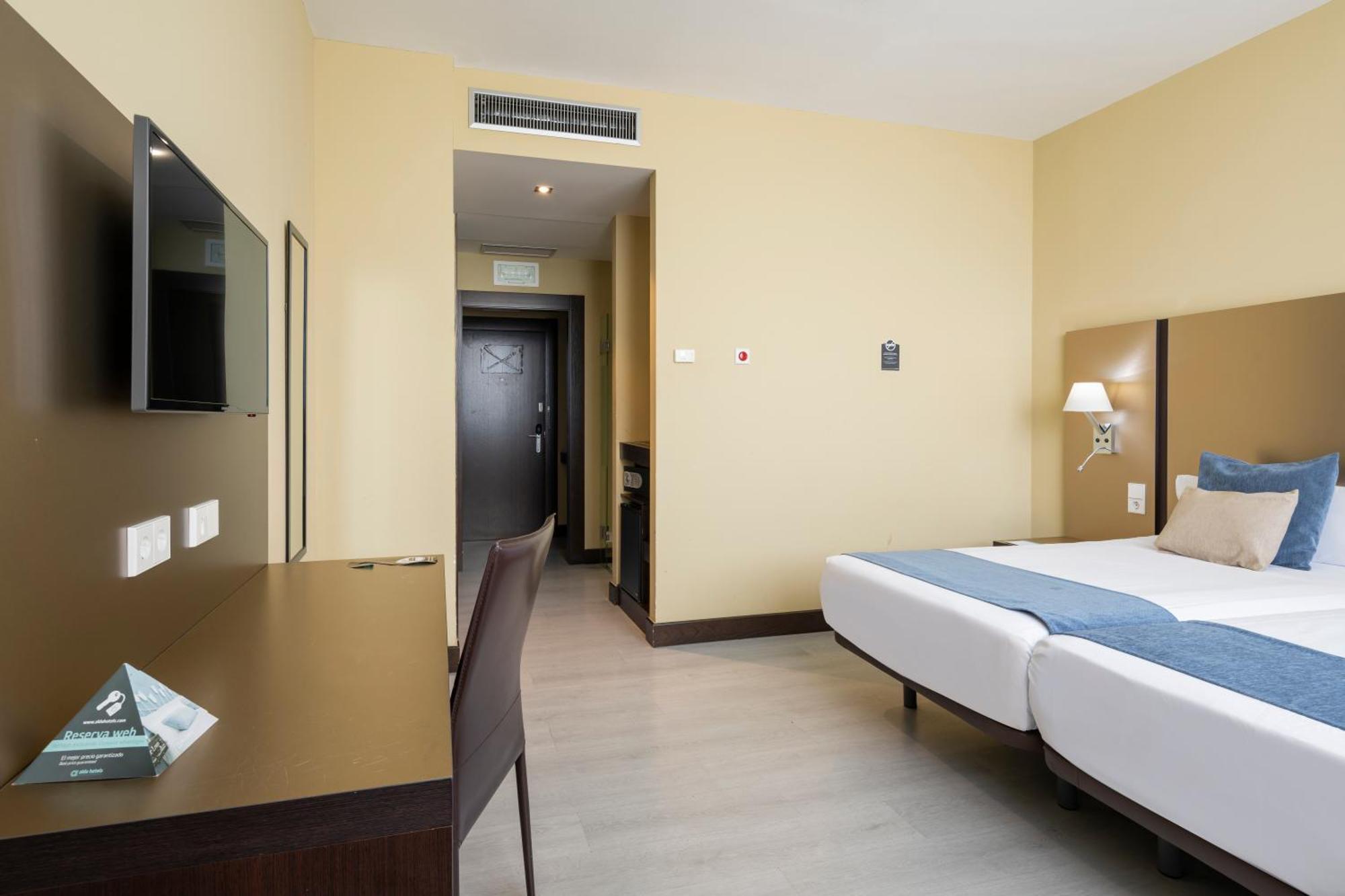 Alda Route 42 Hotel Illescas Exterior foto